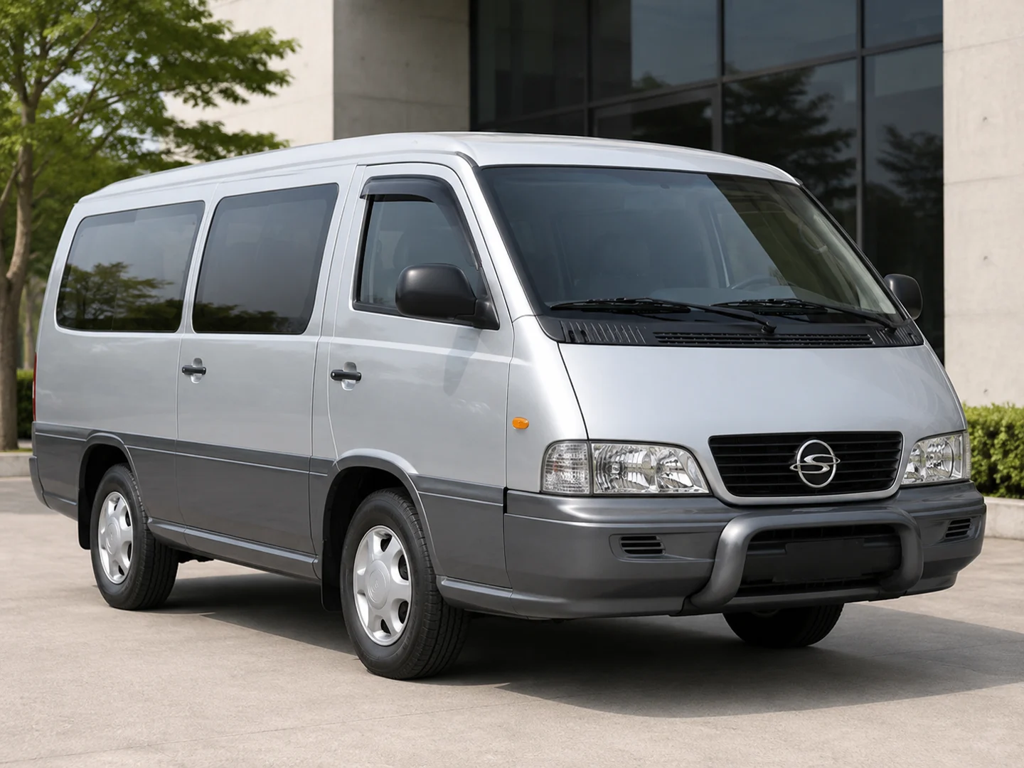 Автомобиль SsangYong Istana I 2001