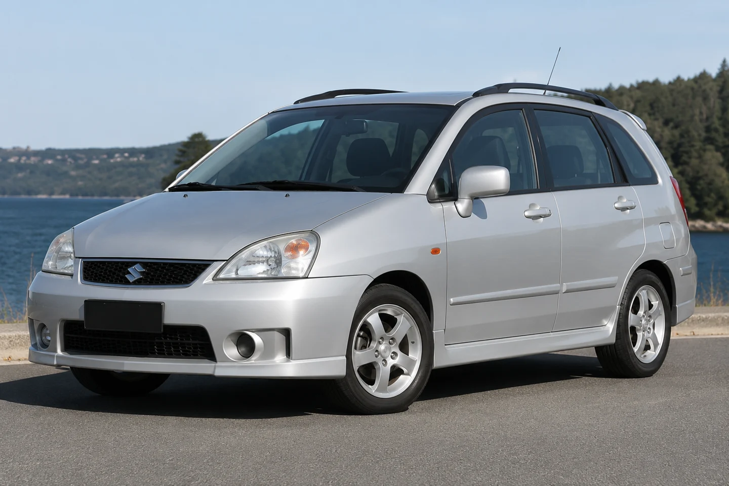 Автомобиль Suzuki Aerio 2001-2007 2005