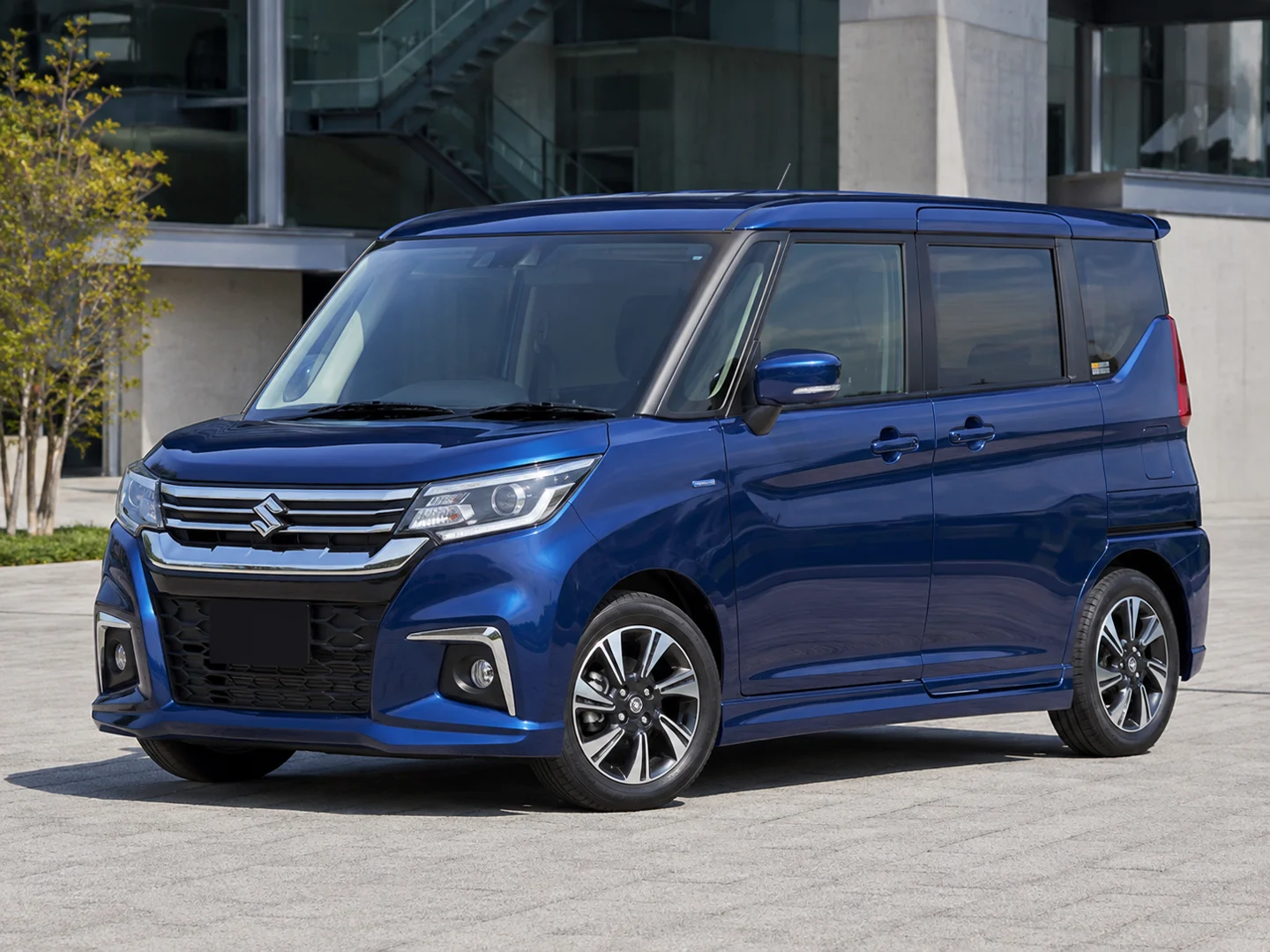 Автомобиль Suzuki Solio IV 2022