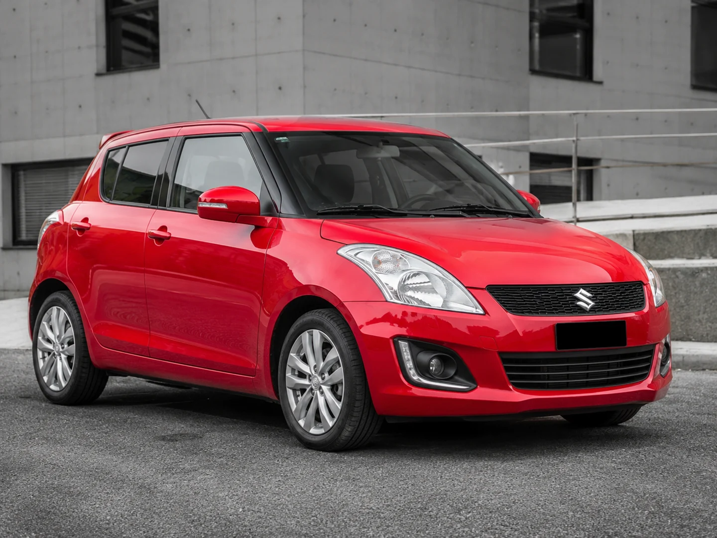 Автомобиль Suzuki Swift V 2016