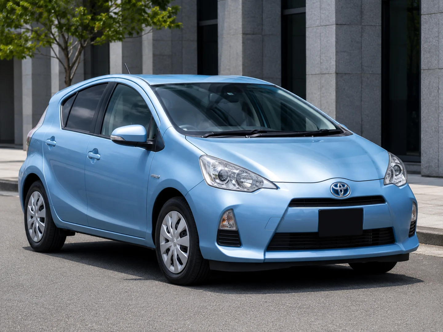 Автомобиль Toyota Aqua I 2013