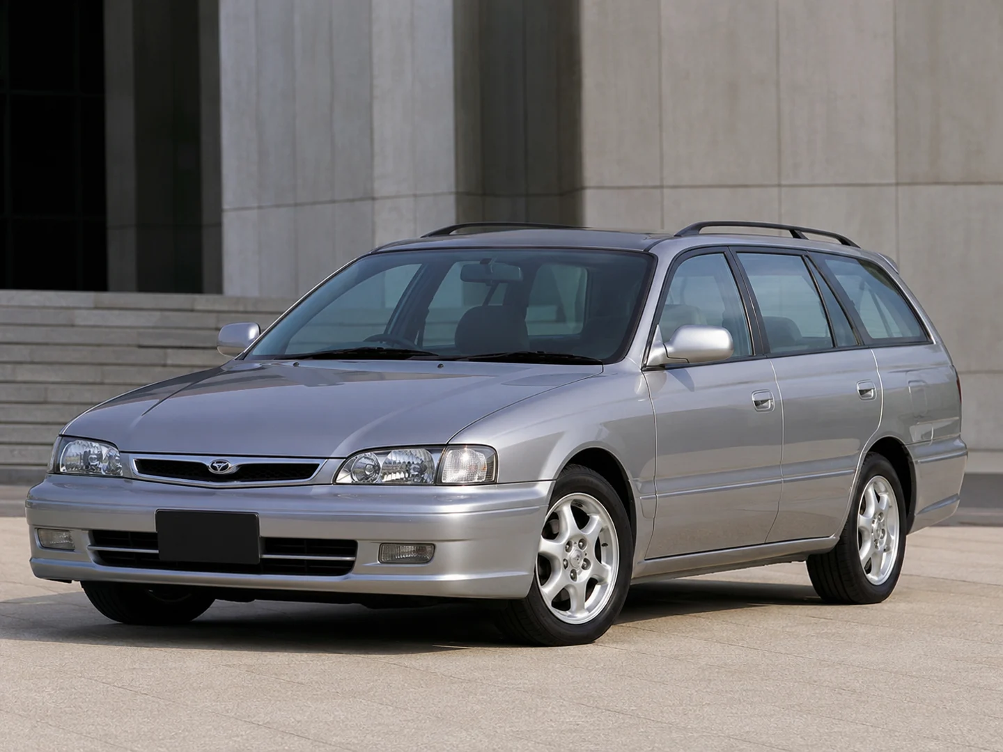 Автомобиль Toyota Caldina II 1999