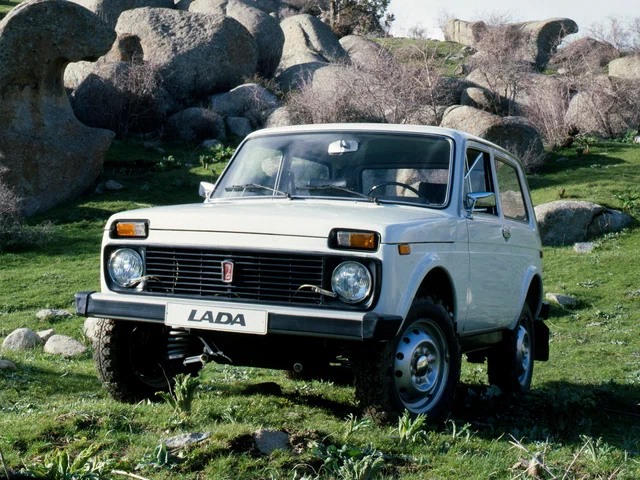 Автомобиль Lada 2121 (4x4) I 1990