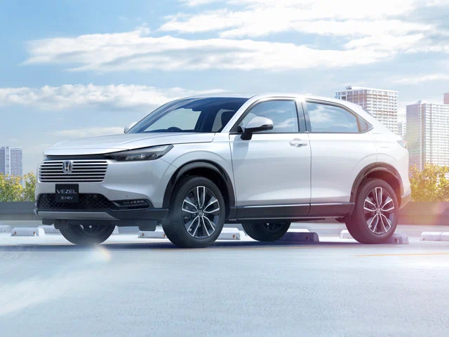 Автомобиль Honda Vezel II Рестайлинг 2025