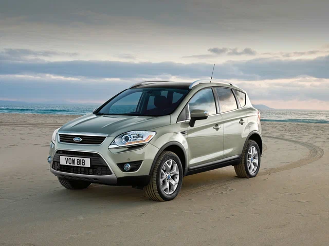 Автомобиль Ford Kuga I 2012