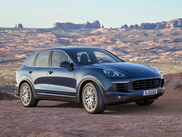 Автомобиль Porsche Cayenne II Рестайлинг (958) 2016