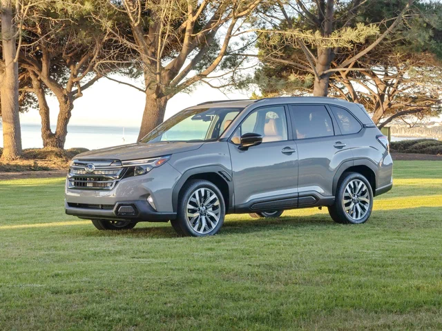 Автомобиль Subaru Forester VI 2024